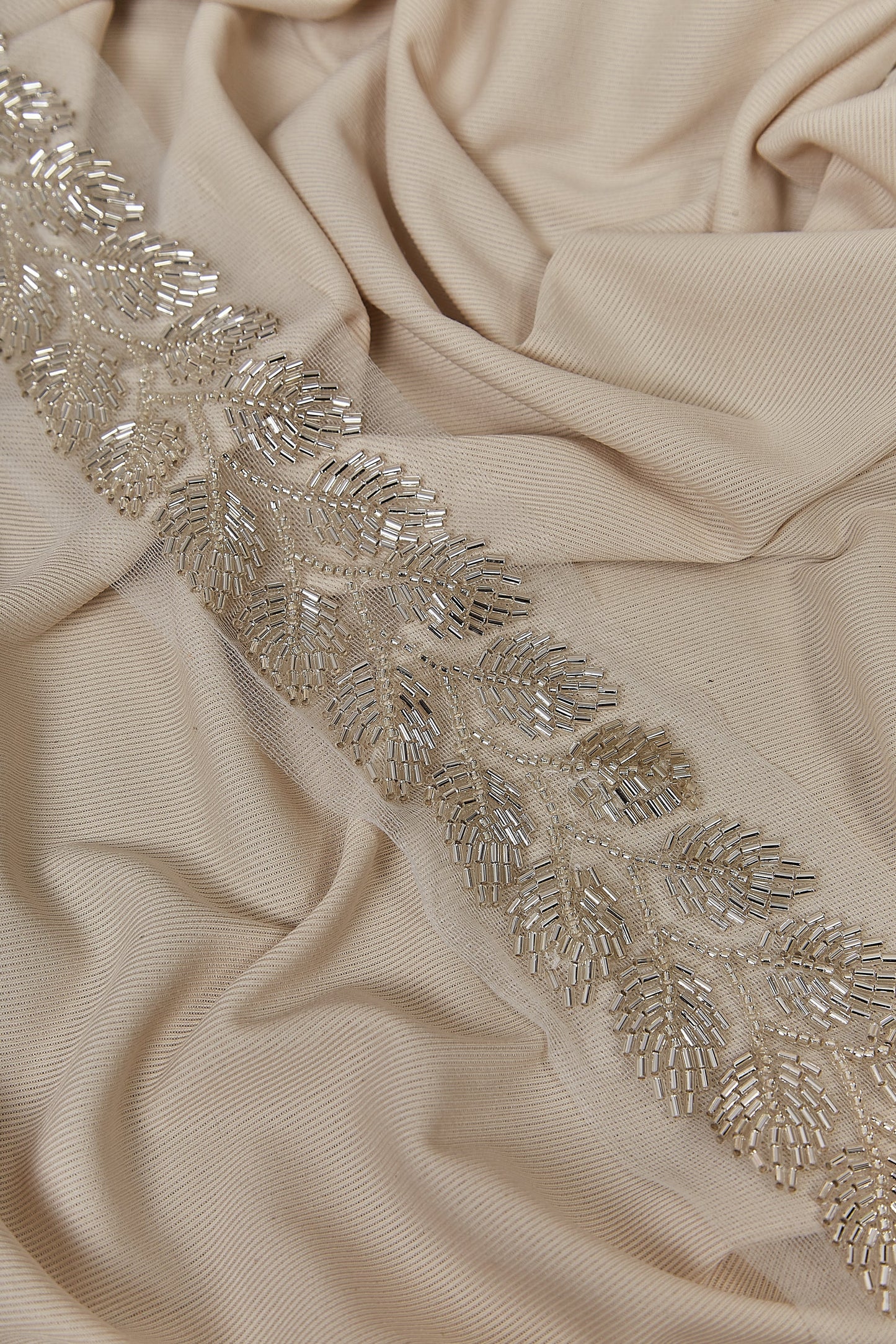 S0650 BEADED TRIM WITH OF SILVER BEADS