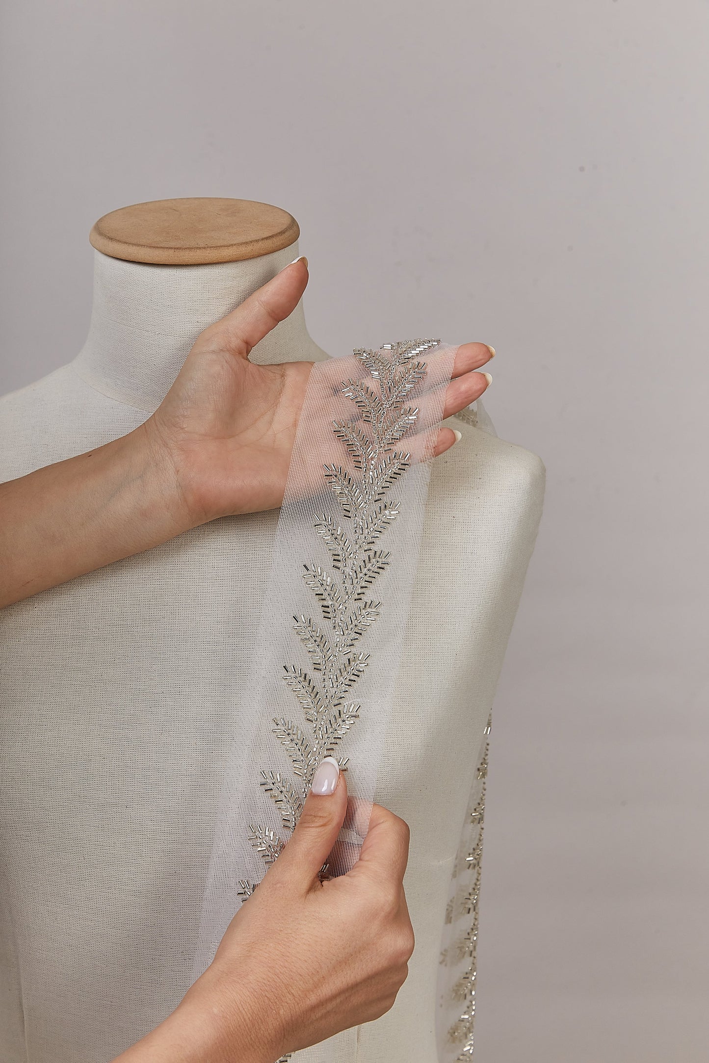 S0651 BEADED TRIM WITH OF SILVER BEADS