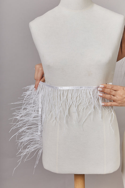 S0655 FEATHER TRIM